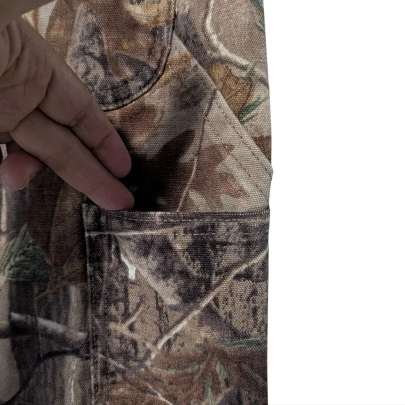 Vintage Carhartt Men's Realtree Camo baggy Carpenter Pants Size 40x30